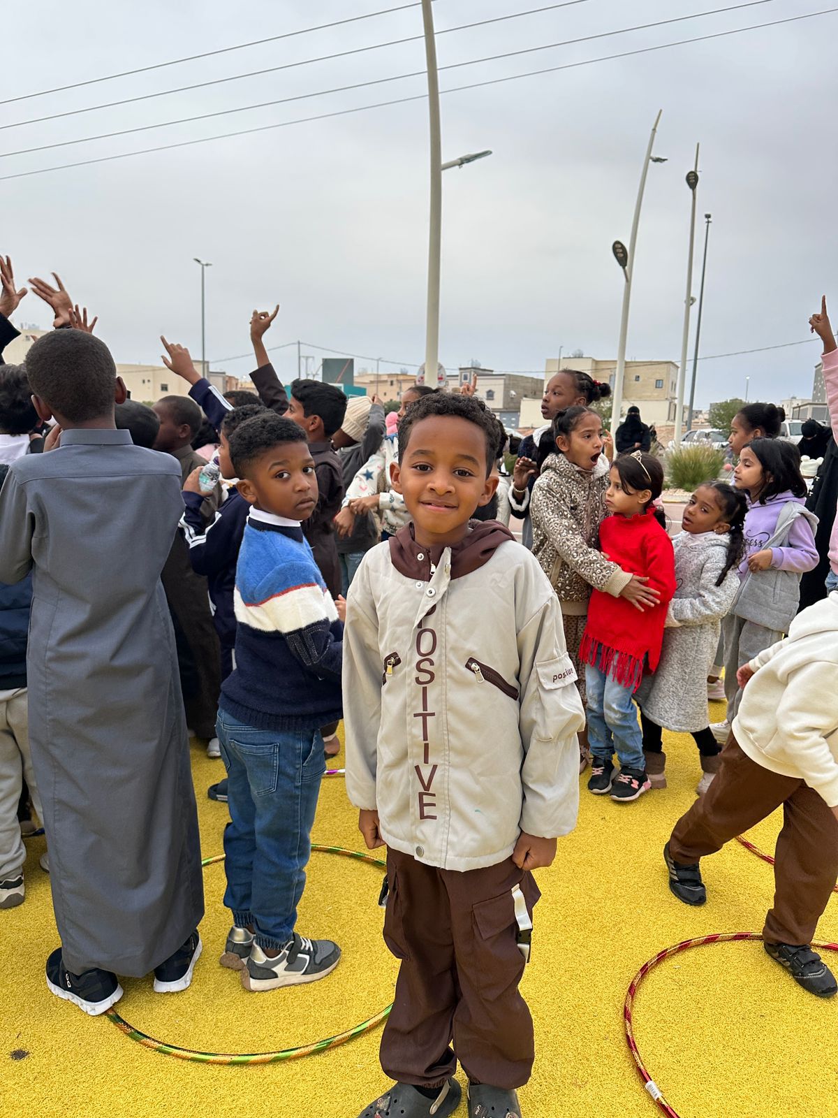 صورة للأطفال أثناء اللعب